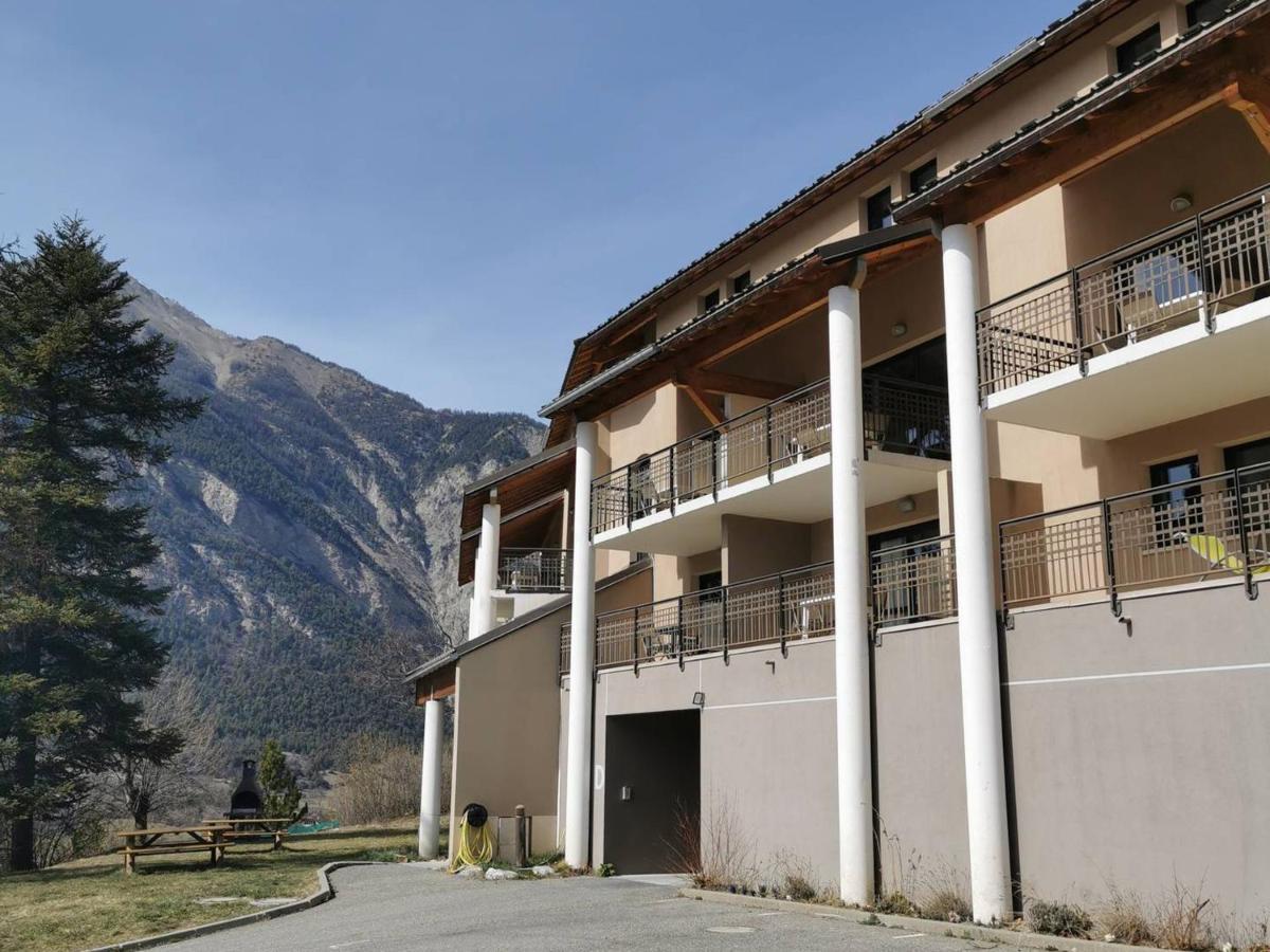 Studio 4 Personnes Avec Piscine Et Sauna - Residence Chateau Des Magnans - Jausiers - Fr-1-165B-45 Exterior foto